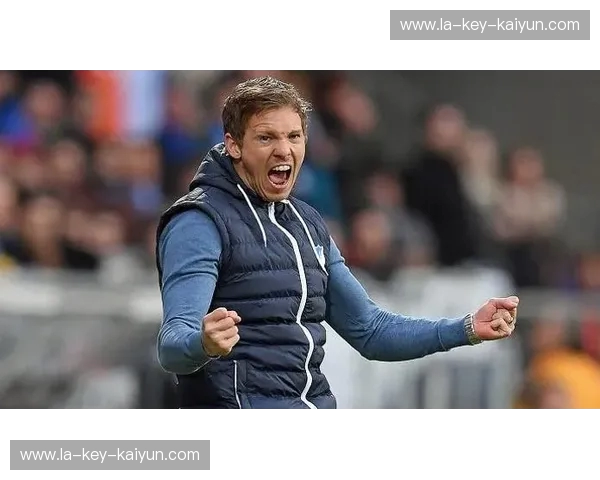 村庄奇迹撞向蓝月巨轮:当霍芬海姆在战术黑板上挑战曼城 村庄奇迹撞向蓝月巨轮:当霍芬海姆在战术黑板上挑战曼城